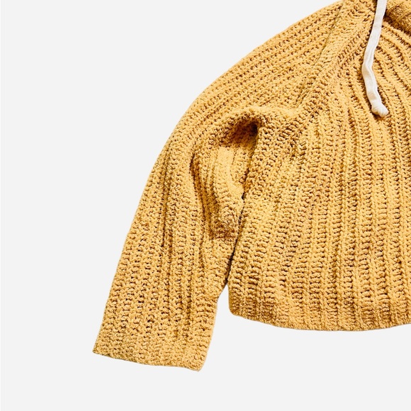 American Eagle Chenille Cropped Hooded Sweater Size M - Picture 5 of 7